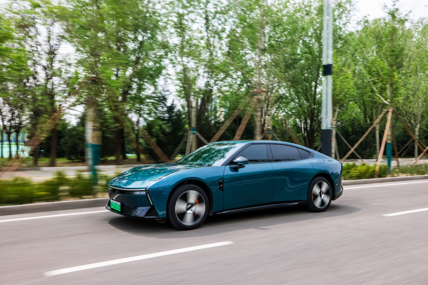 Xpeng, Teknologi Autonomous Driving VLA 2.0 Bisa Diterapkan di Luar Cina? Begini Penjelasan Bos Xpeng