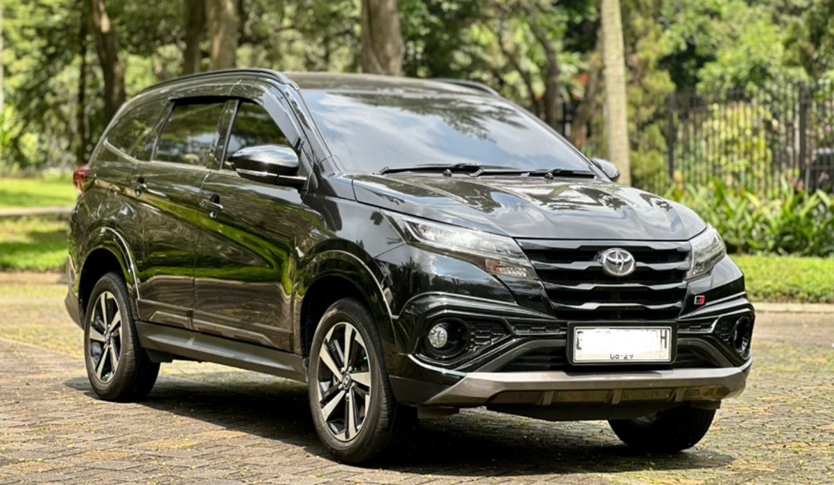Mobil Bekas Toyota Rush 1.5 GR Sport AT 2024, Segini Harganya Sekarang