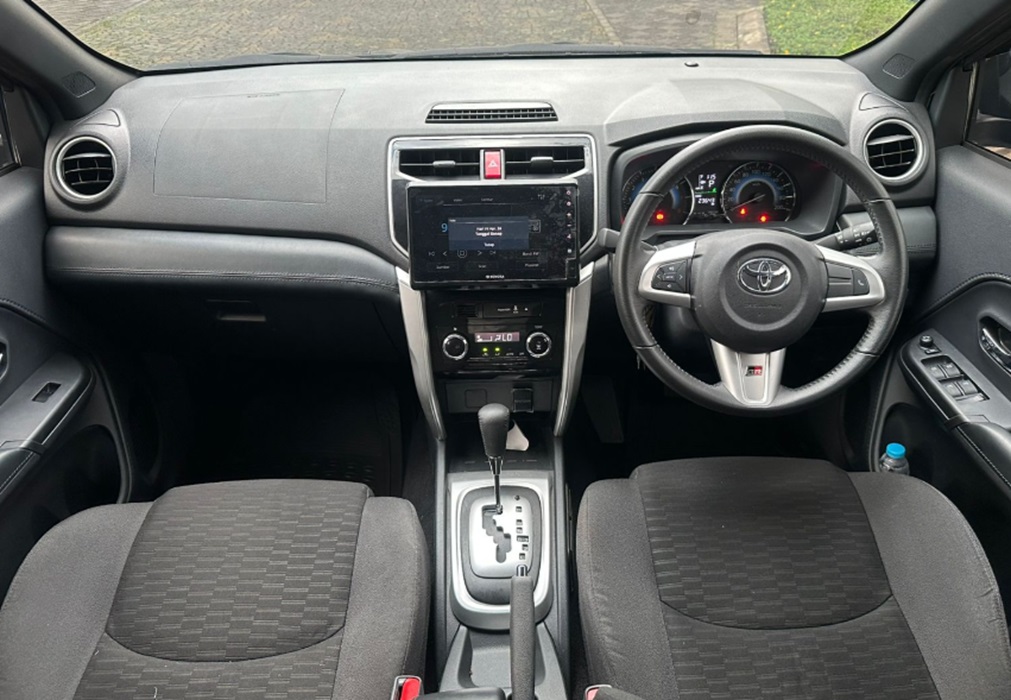 Mobil Bekas Toyota Rush 1.5 GR Sport AT 2024, Segini Harganya Sekarang