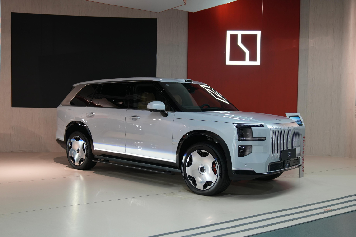 Kenalin Nih ZEEKR 9X, SUV Mewah Rolls-Royce Cullinan Made In China