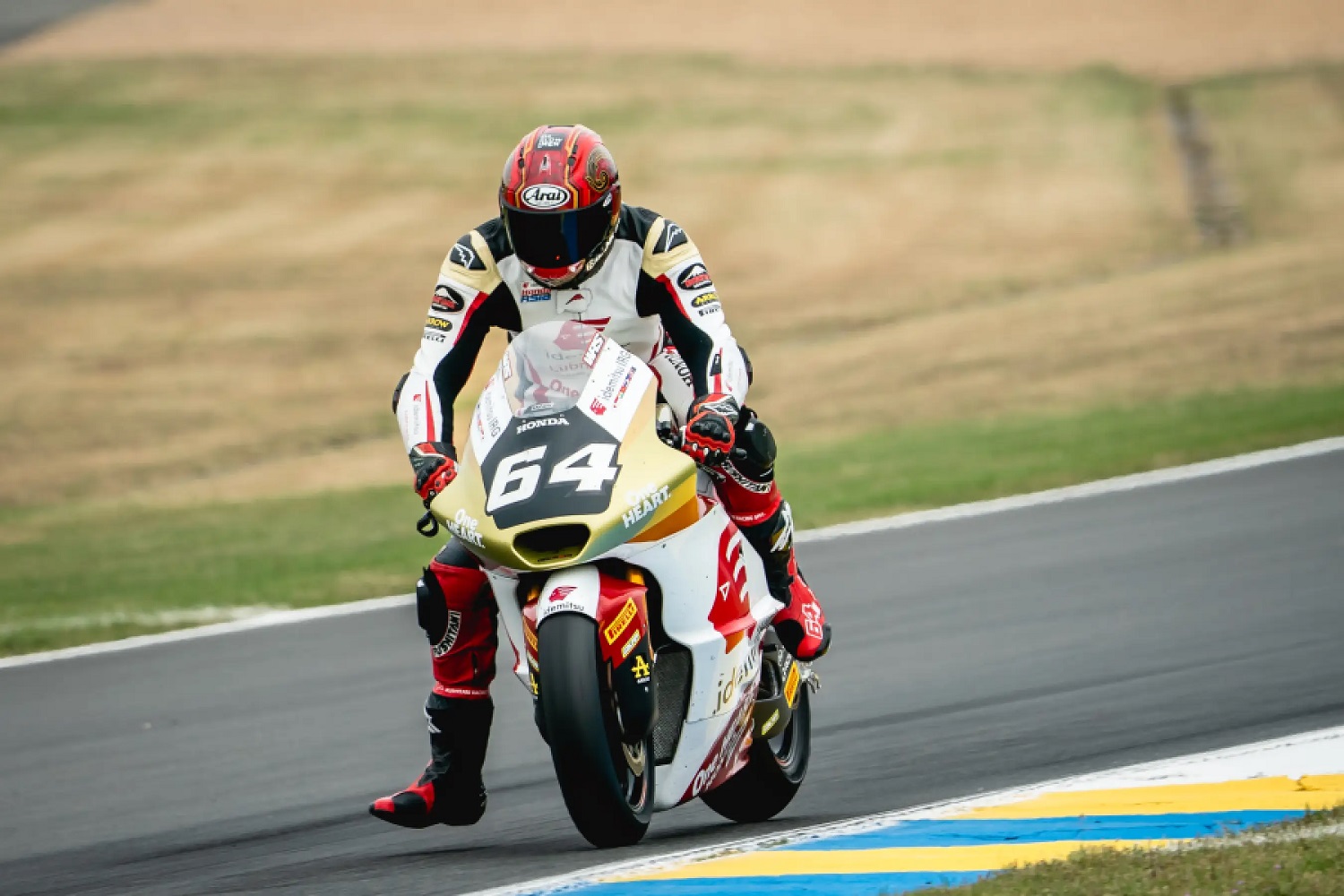 Moto2 Prancis Diwarnai Red Flag, Mario Aji Berhasil Finis Meski Posisi Segini