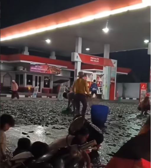 Gempar SPBU Cokro Klaten Diserbu Makhluk Hitam dan Licin, Begini Kronologinya