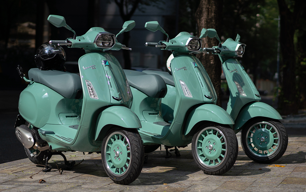 Intip Detail dan Fitur Vespa Primavera dan Sprint 80th Anniversary