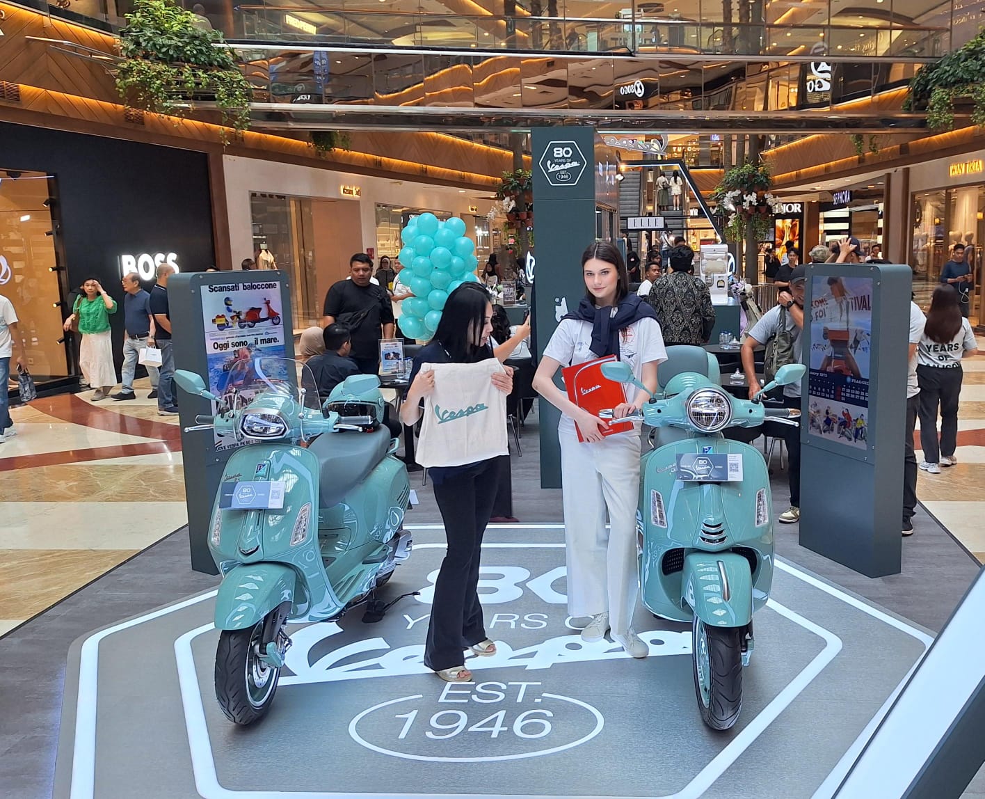 Khusus Pameran, Beli Vespa Edisi 80th Anniversary Dapat Banyak Bonus