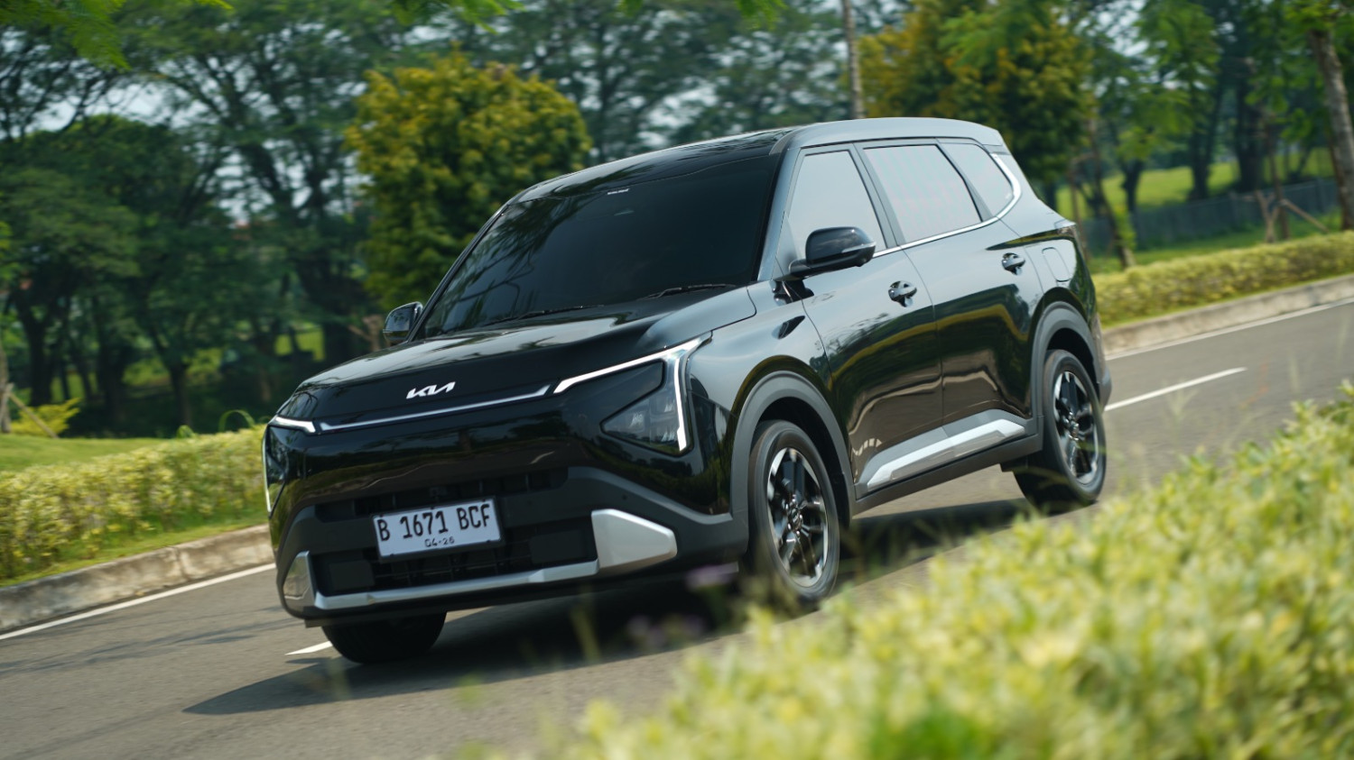 Gunakan Mesin 1.500 cc dan Transmisi CVT, Seirit Apa BBM Kia Carens?