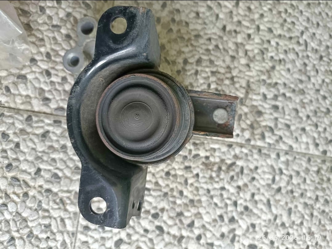 Getaran Mesin Mobil Saat Idle Bisa Berasal dari Engine Mounting?