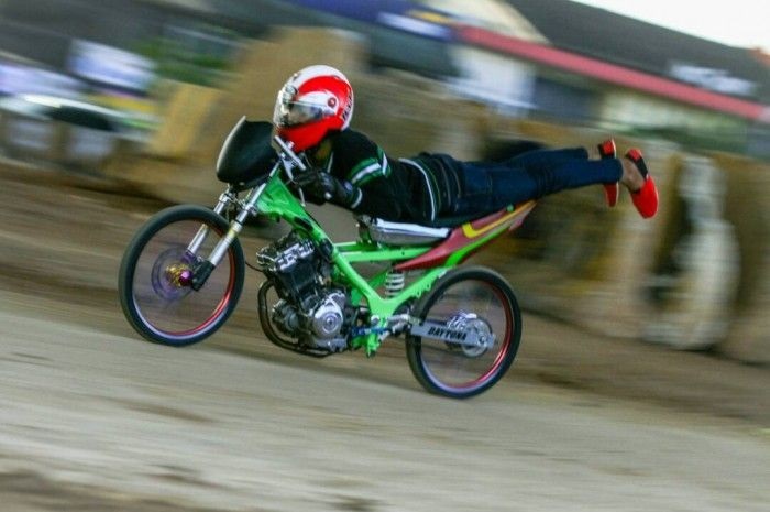 Keciduk Pakai Gaya Superman di Balap Liar Bisa Perparah Hukuman, Siap-siap Puluhan Juta Melayang