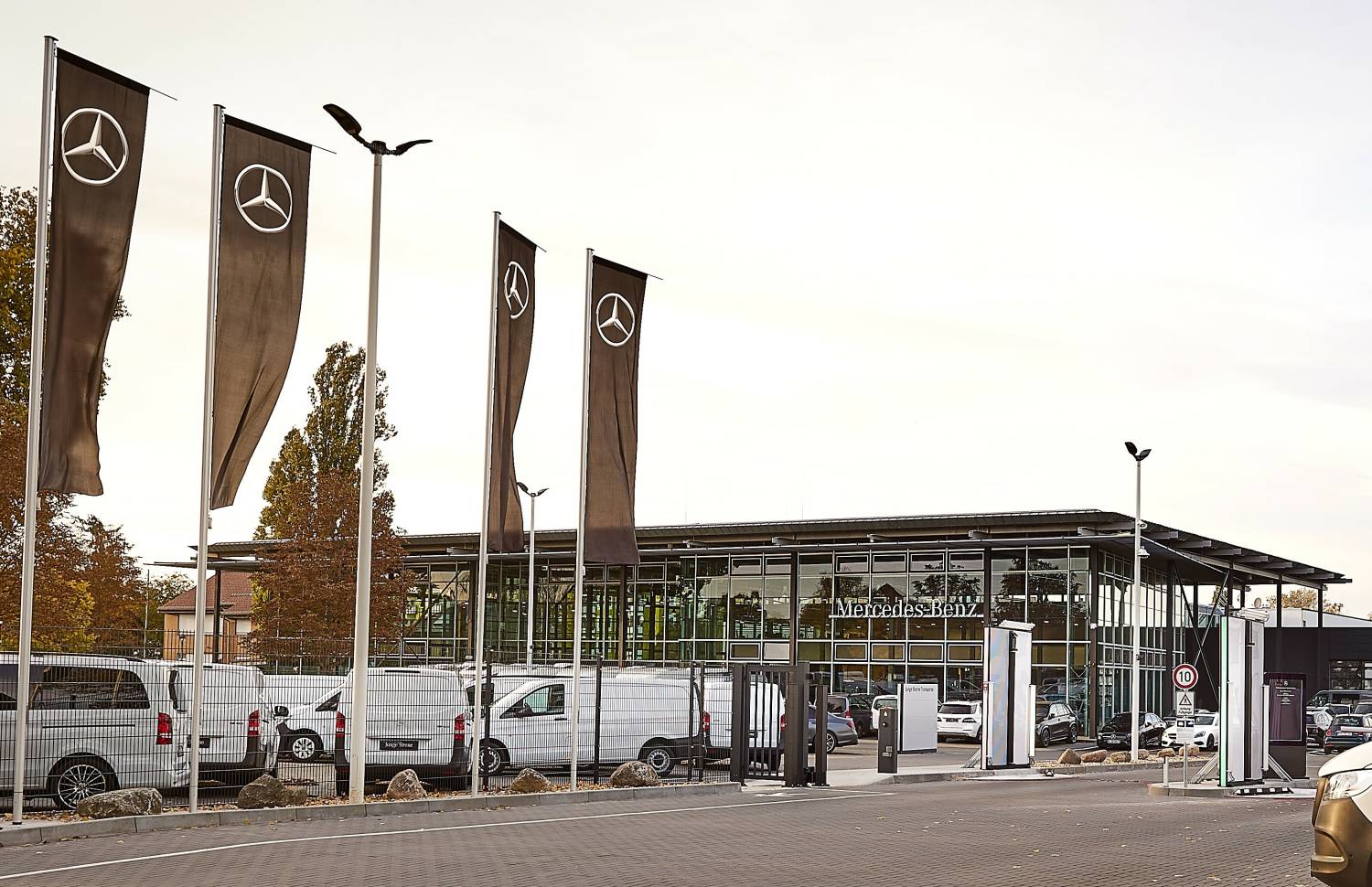 Mercedes-Benz verkauft Berliner Niederlassung an Global Auto Holdings