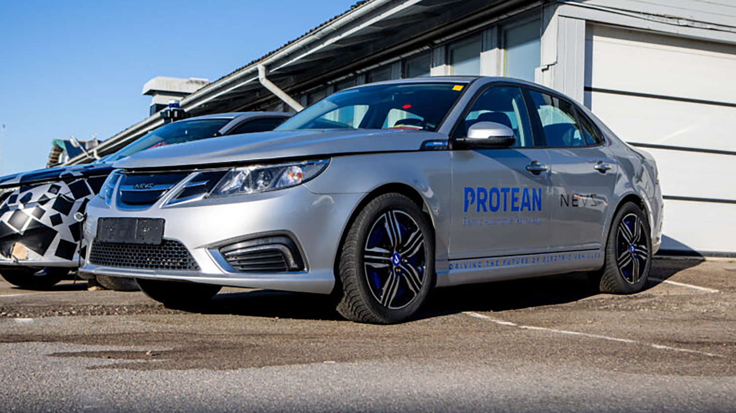 Saab's final closing down sale: sad sell-off will shift the last few cars