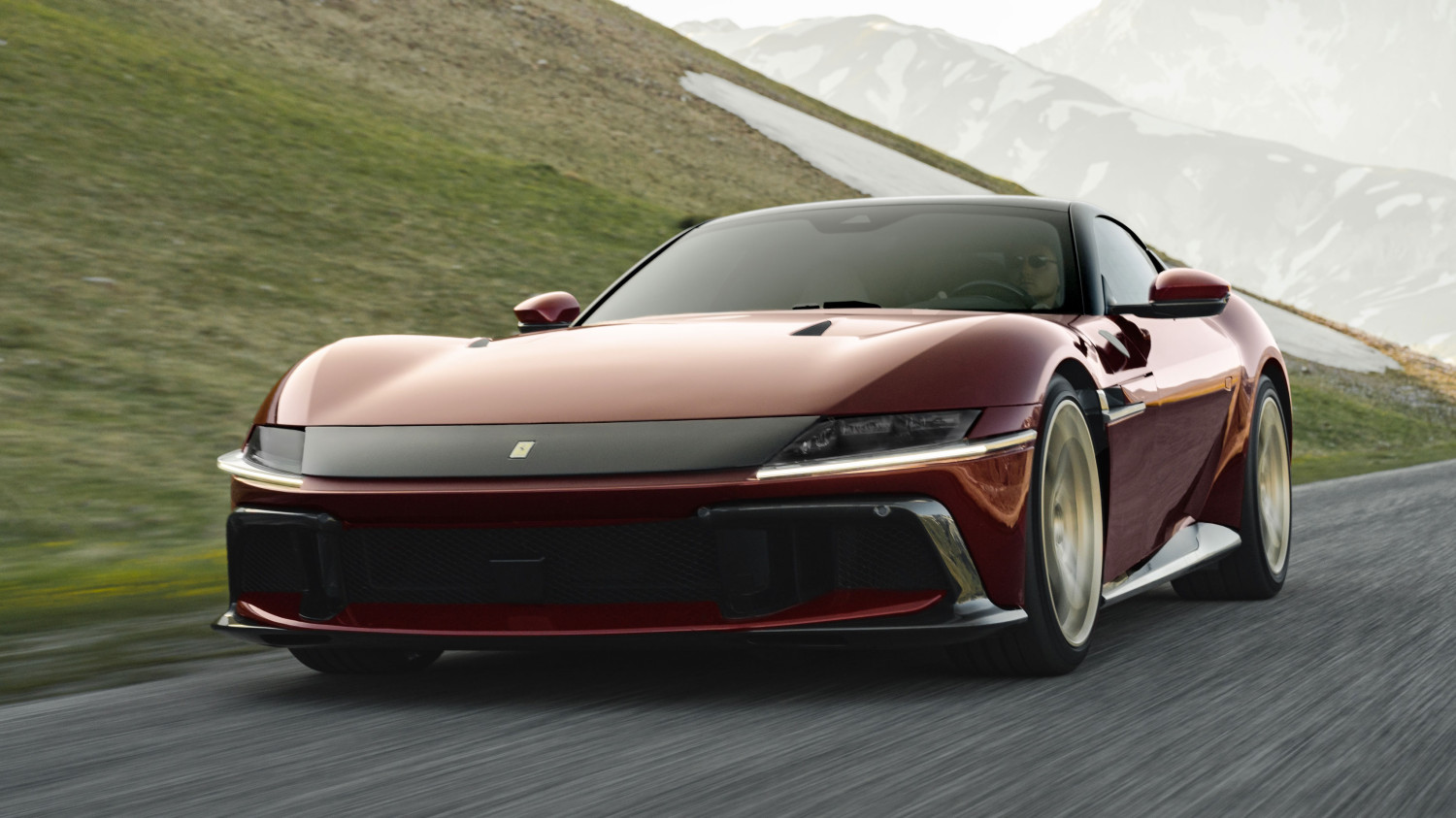 New Ferrari 12Cilindri Manuale: a manual V12 to make purists purr with delight