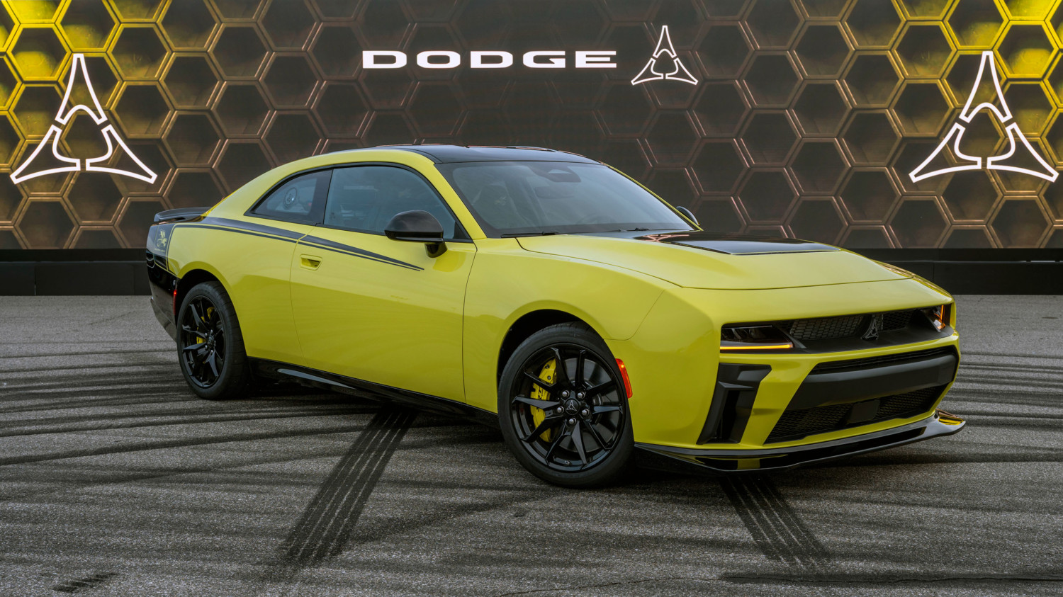 New Dodge Charger Super Bee has a 600bhp sting in its tail