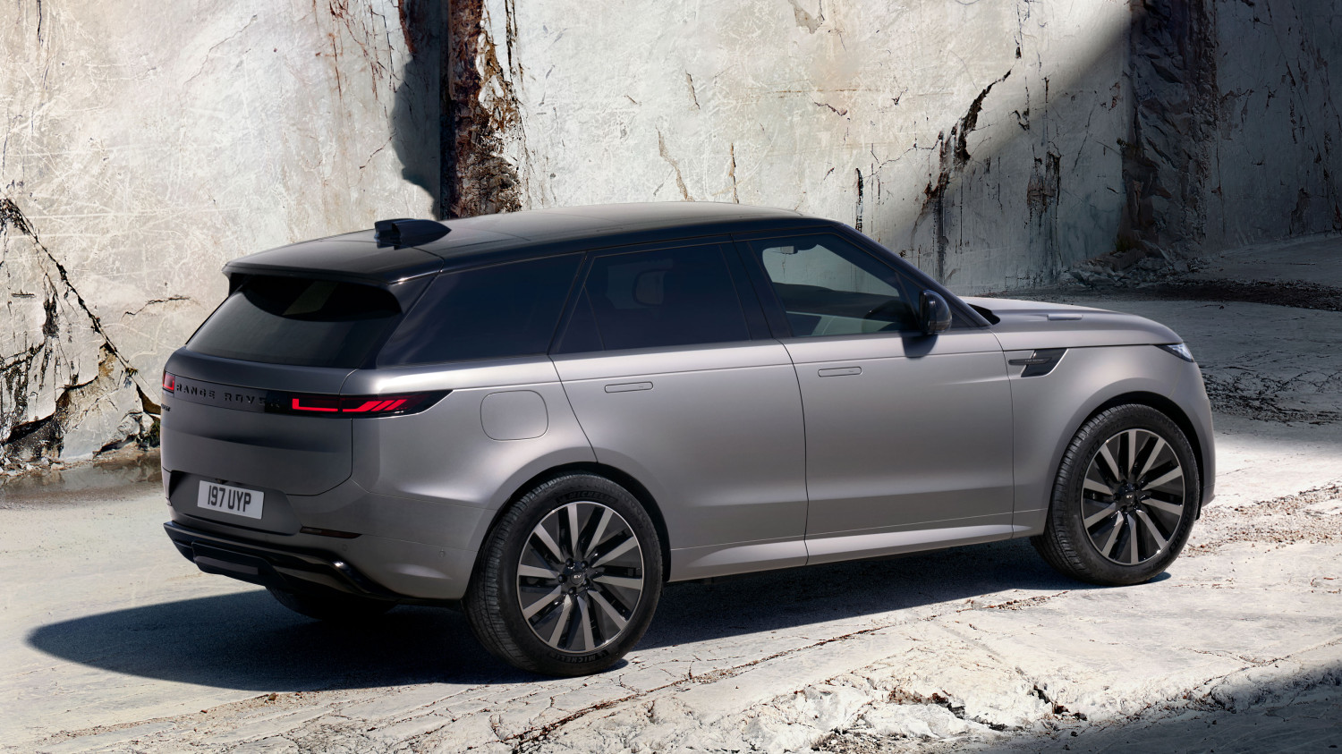 New Range Rover Sport Electric arrives with 374-mile range and £109k price tag