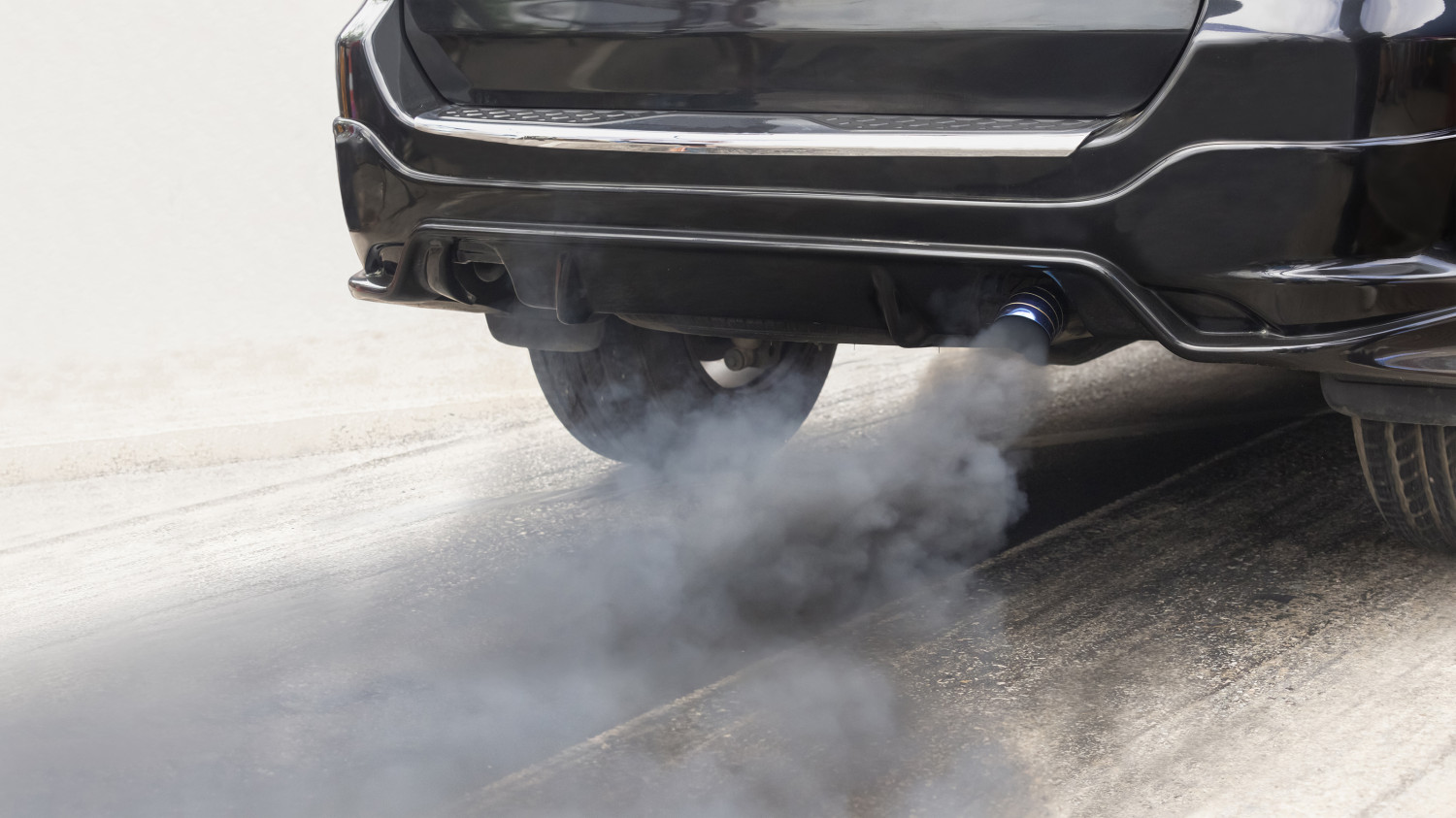 £150 fine for leaving your car’s engine idling in Wales