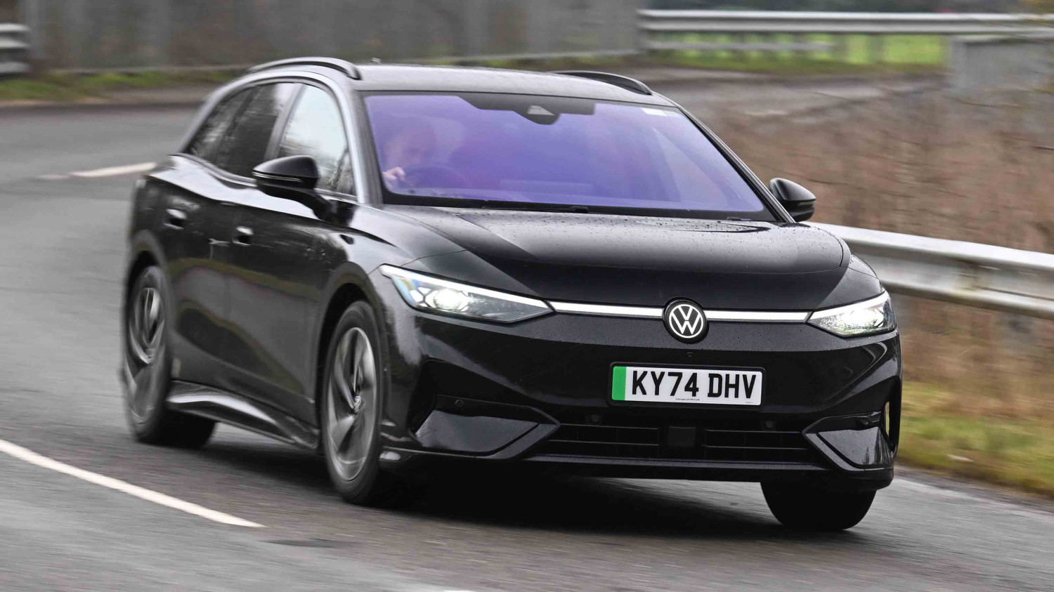 Car Deal of the Day: Volkswagen ID.7 Tourer is a great estate for shock low price