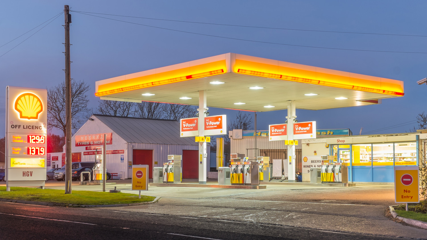 Iran War pushes petrol prices higher as forecourts suffer theft and abuse