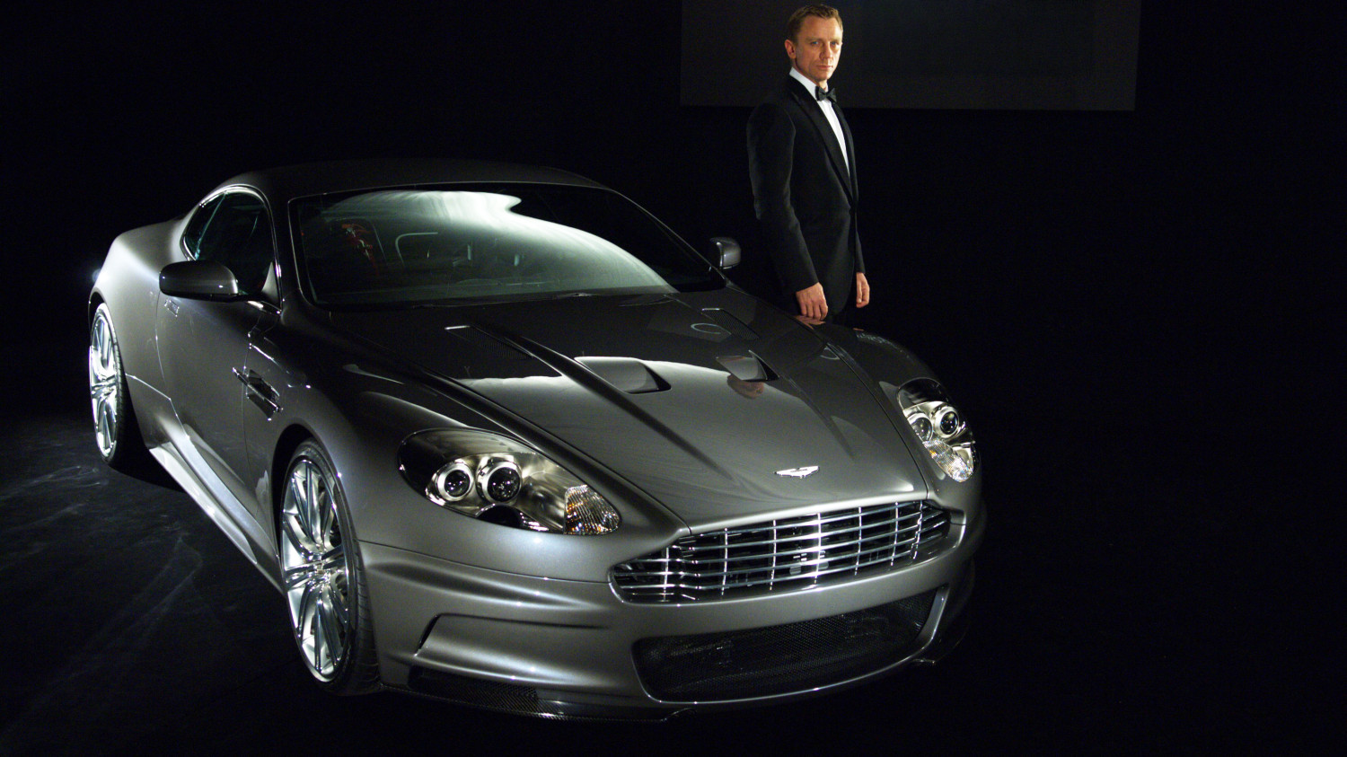 Will James Bond drive an Aston Martin in the new movie?