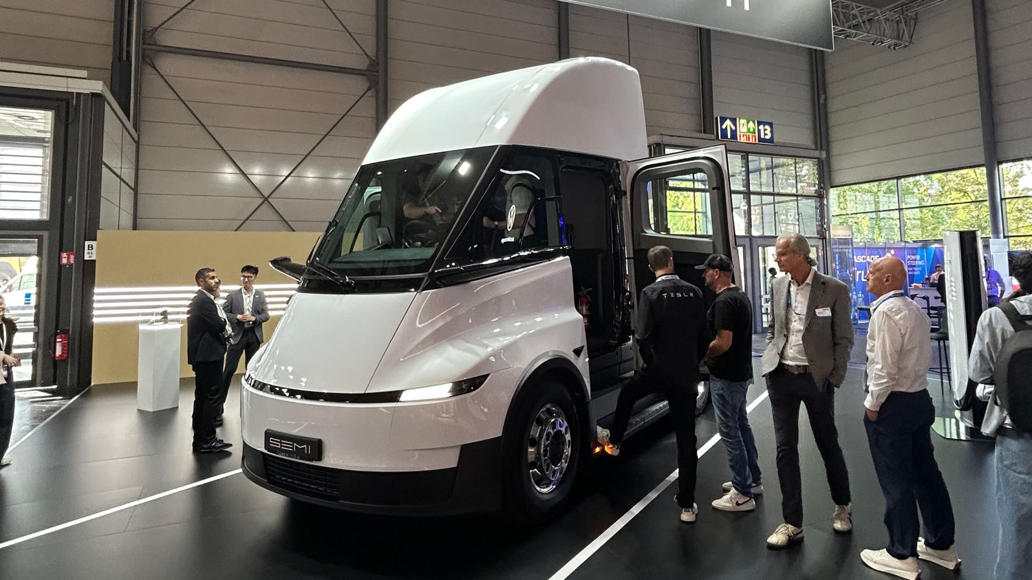 Tesla Semi electric HGV on route to the UK with 1,100bhp and 342-mile range
