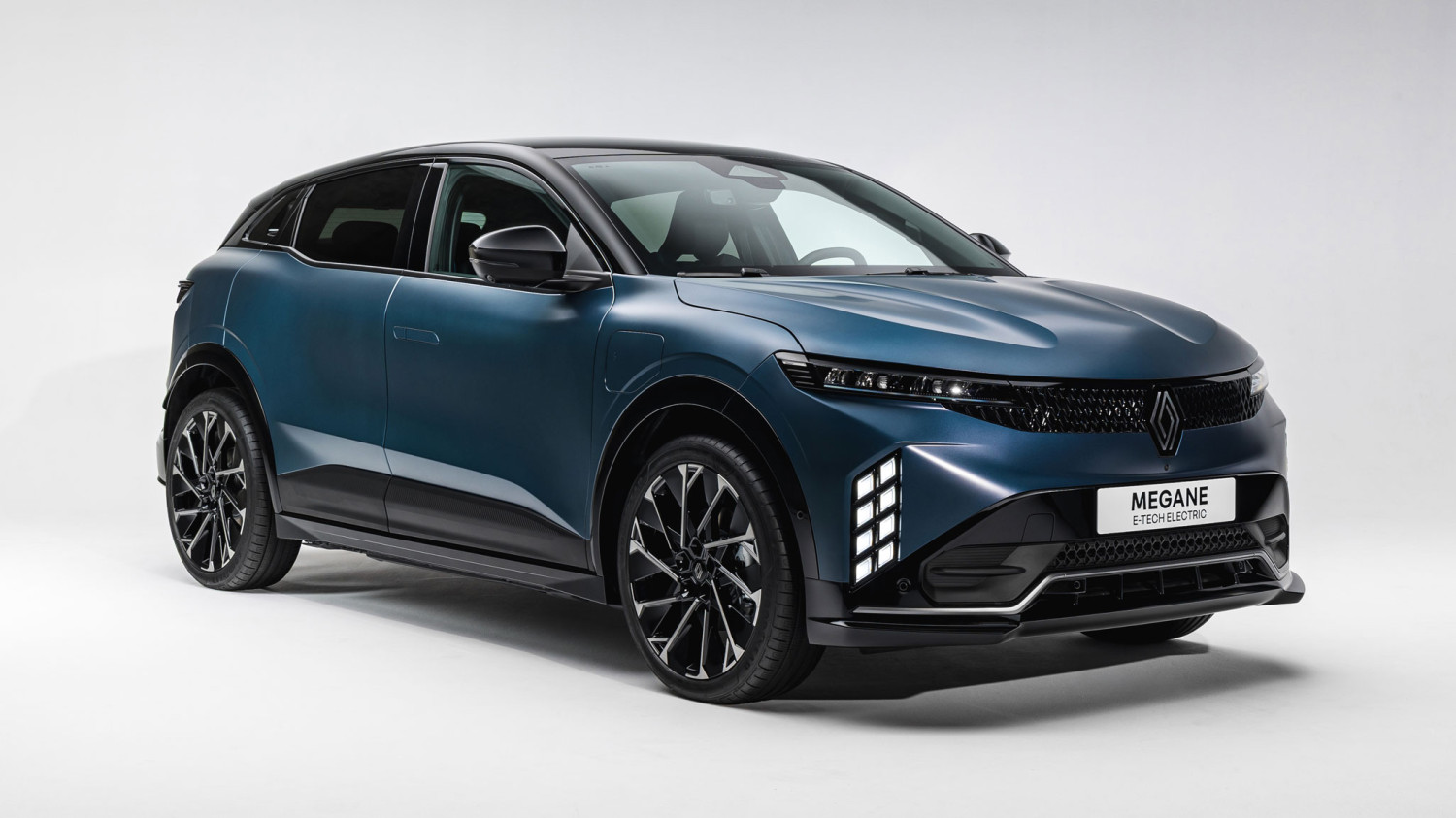 New Renault Megane facelift: 310-mile range, sportier looks and MagSafe