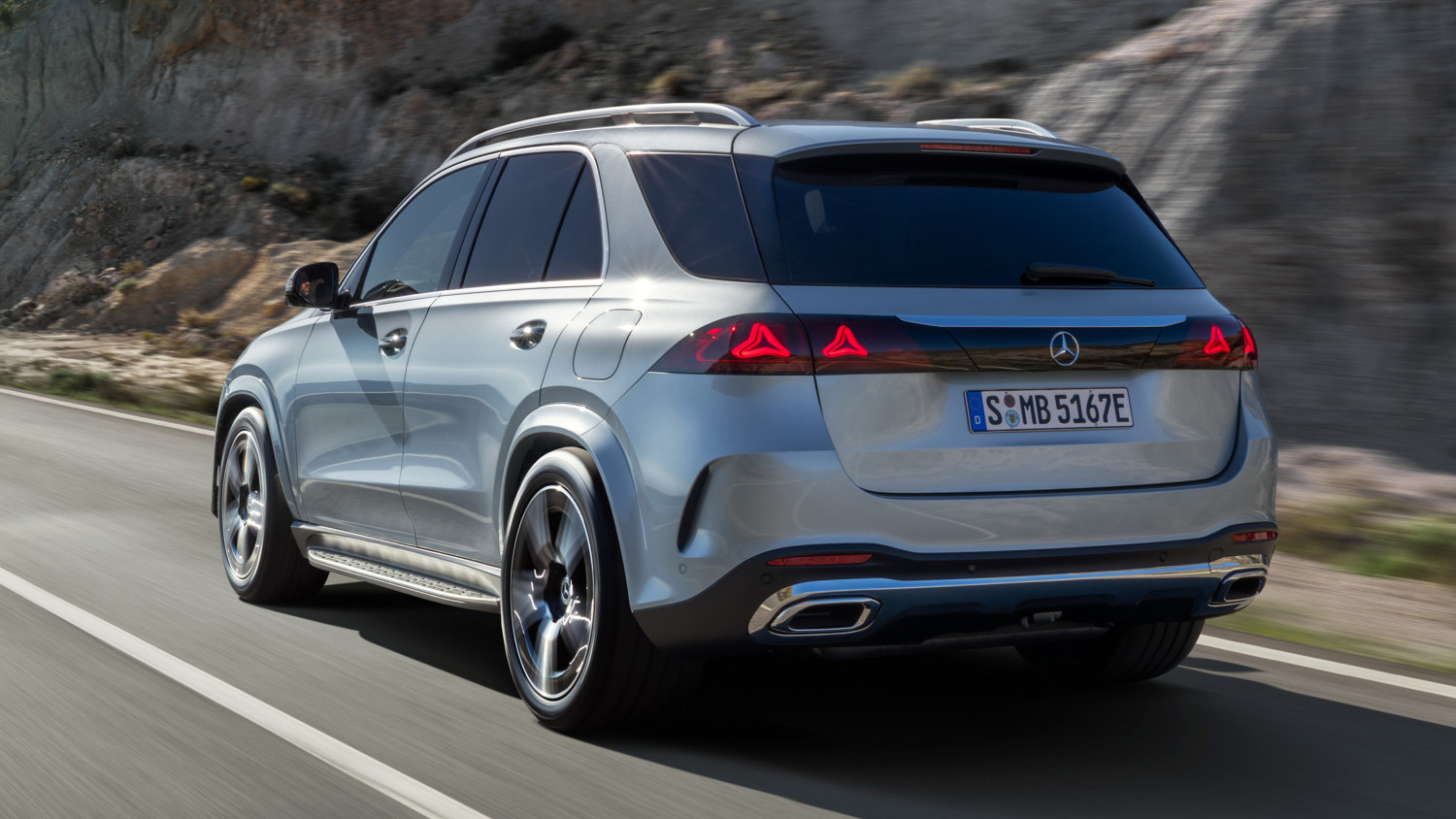 New Mercedes GLE facelift undercuts the Audi Q7 and keeps diesel power