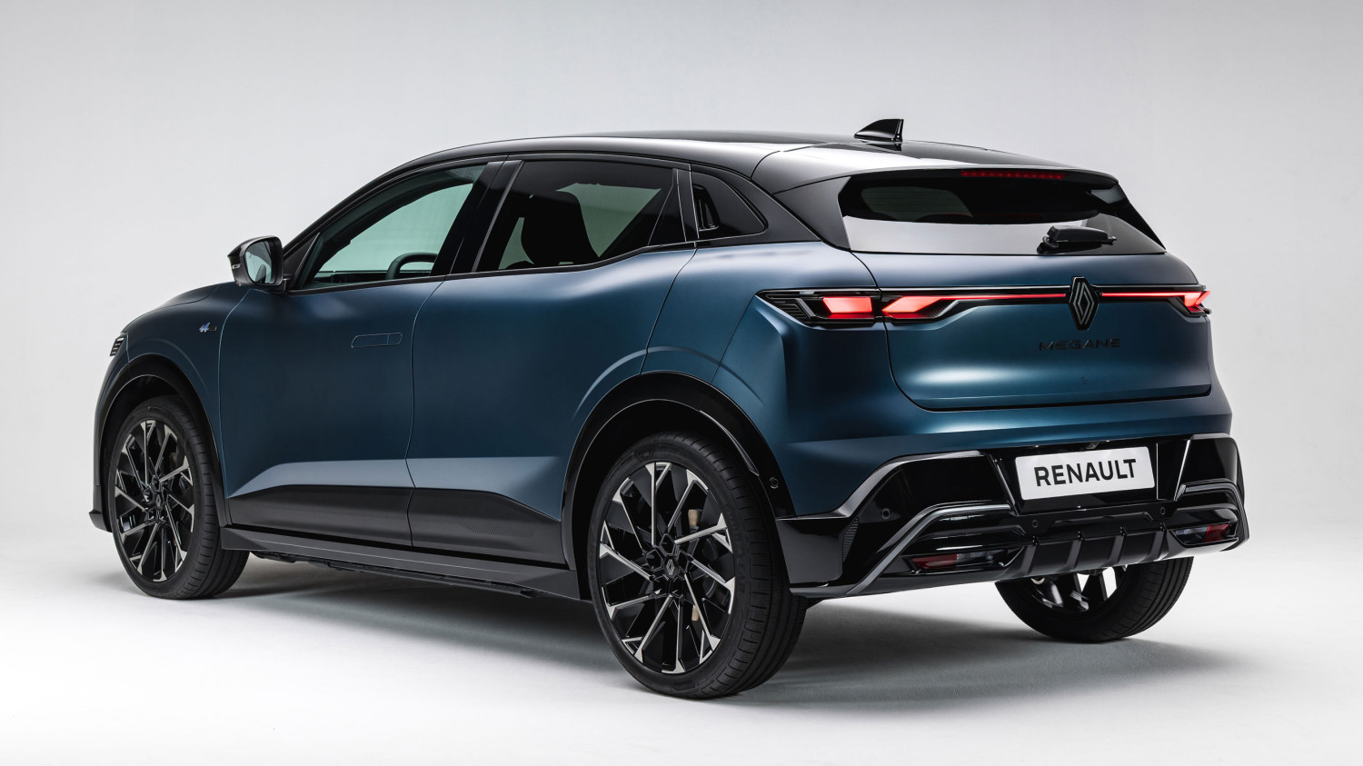 New Renault Megane facelift: 310-mile range, sportier looks and MagSafe