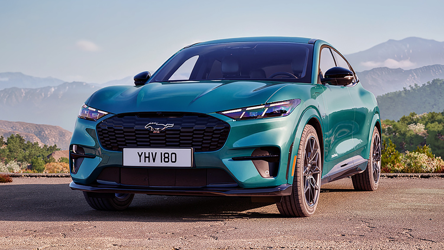 New Ford car park tech can avoid stray shopping trolleys automatically