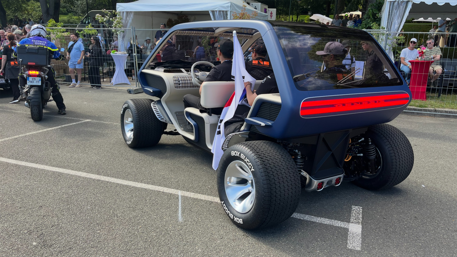 New Genesis Box Buggy could be the ultimate golf cart