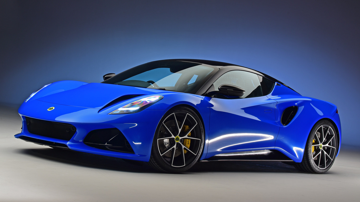 Lotus, Lotus announces new ‘Focus 2030’ strategy with an updated Emira in the plan