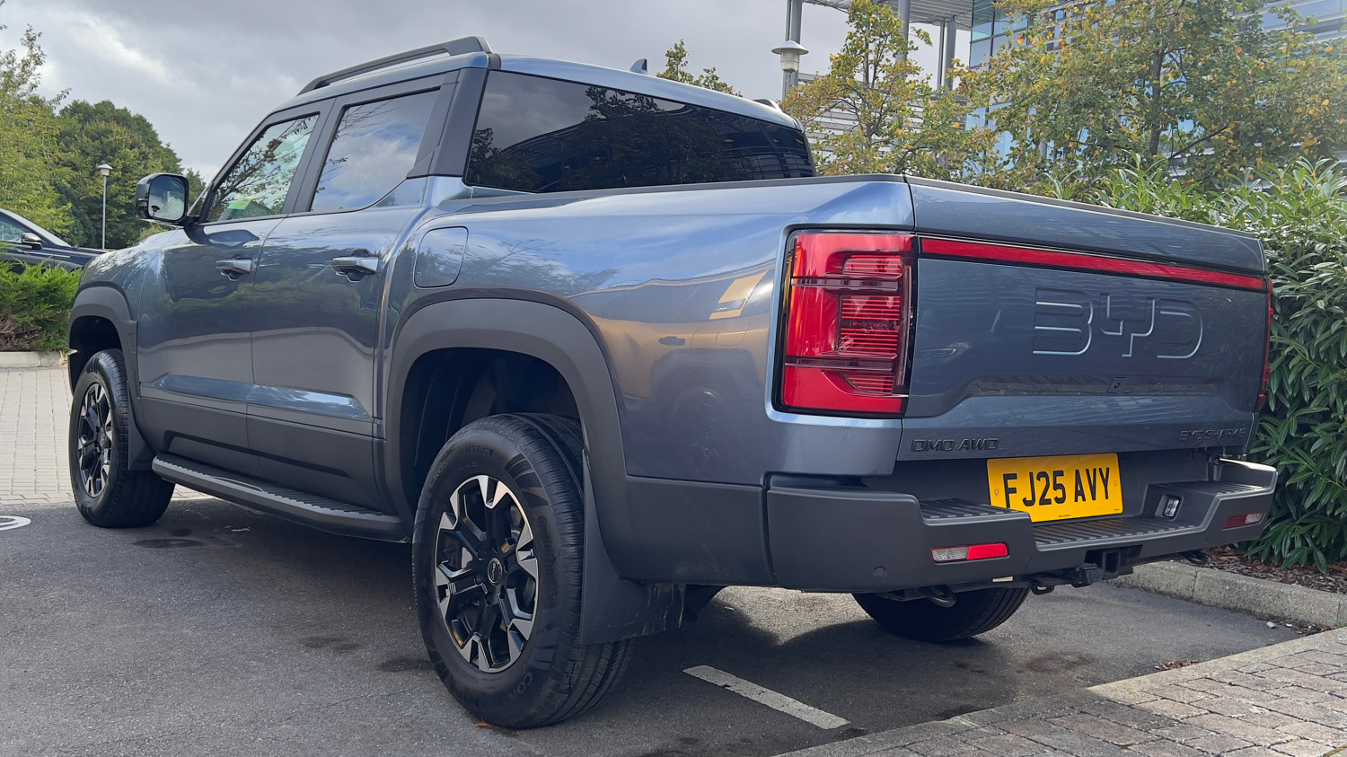 New BYD Shark pick-up aims to take a bite out of Ford Ranger sales
