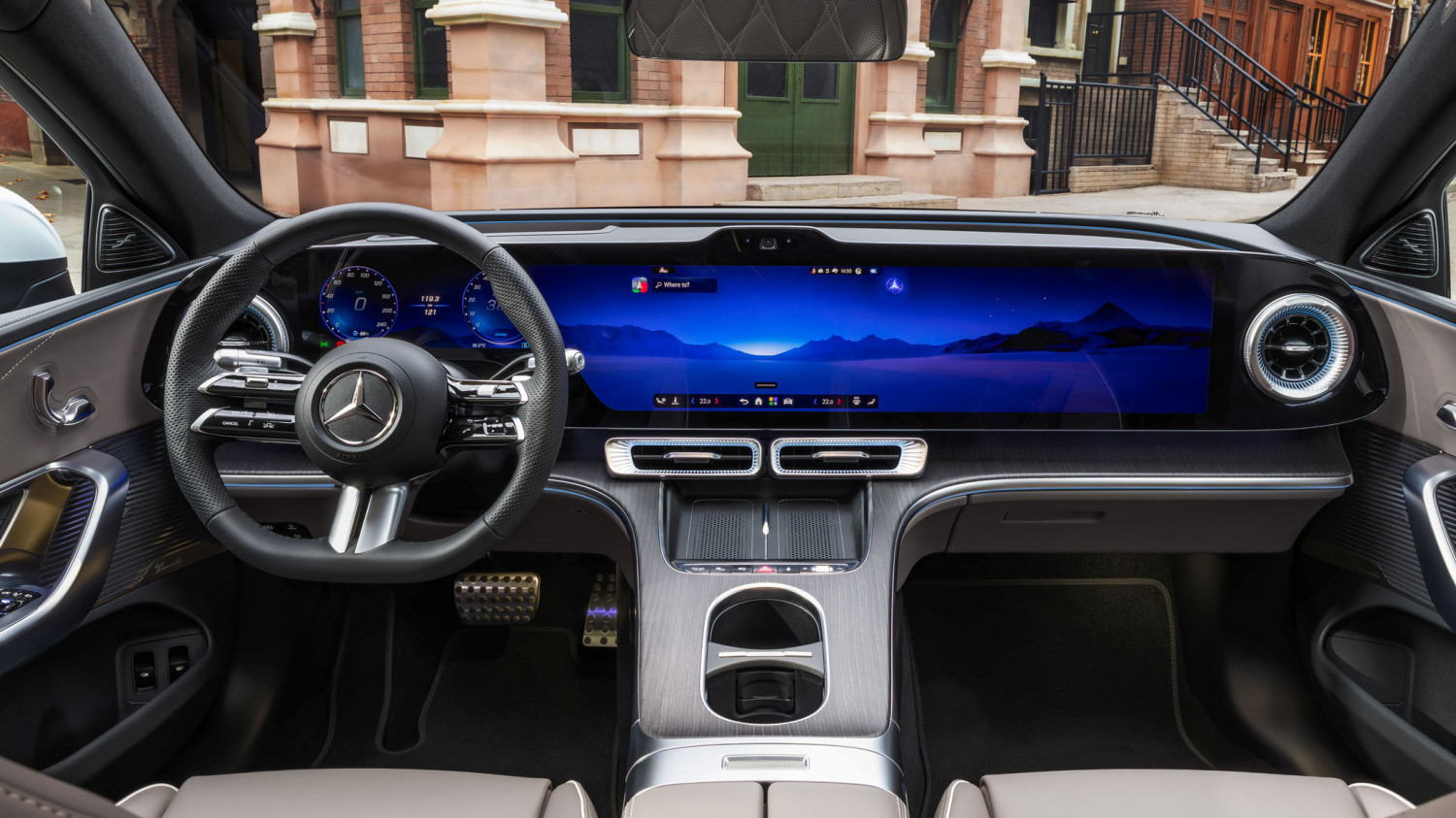 Mercedes, Are Mercedes cars too screen heavy? It could be about to get worse
