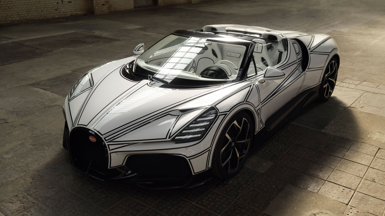 New Bugatti Mistral Blanc Éternel is made of china… but built in France