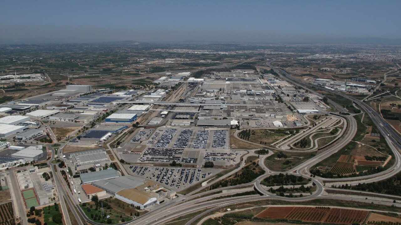 Ford, Geely, America's Ford and China's Geely do major deal to build cars in Spain