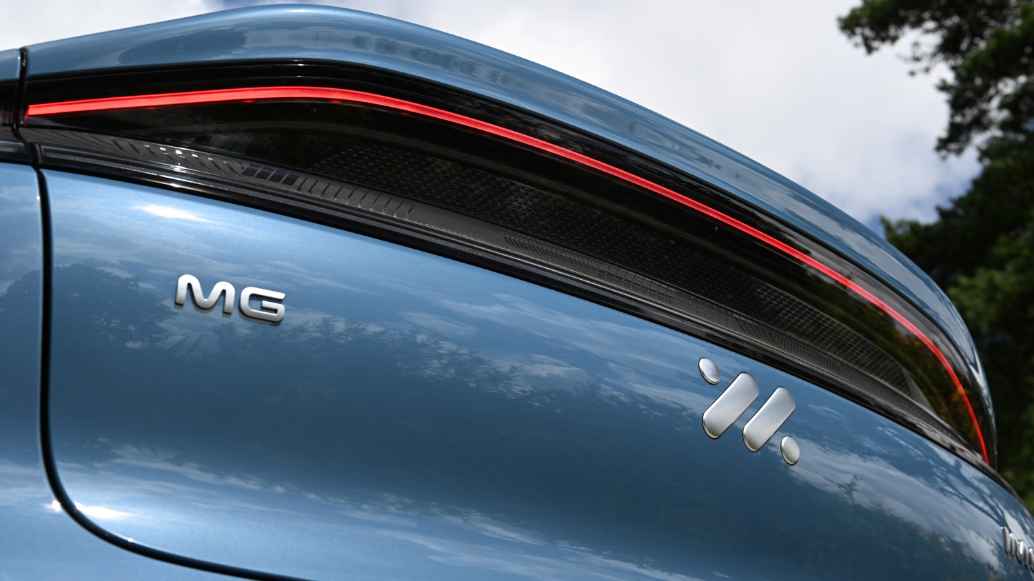 MG’s IM brand to launch third model in UK in 2027