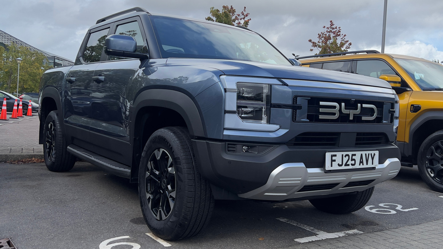New BYD Shark pick-up aims to take a bite out of Ford Ranger sales
