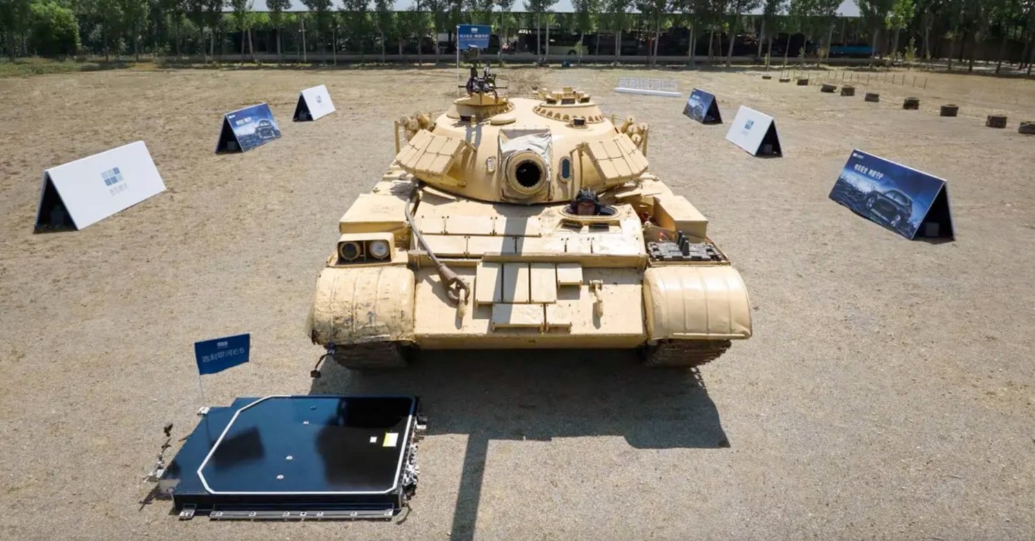 Geely Galaxy E5/Proton eMas 7 battery withstands tank crush test, exceeding China testing standards