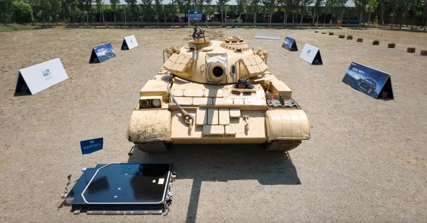 Geely Galaxy E5/Proton eMas 7 battery withstands tank crush test, exceeding China testing standards