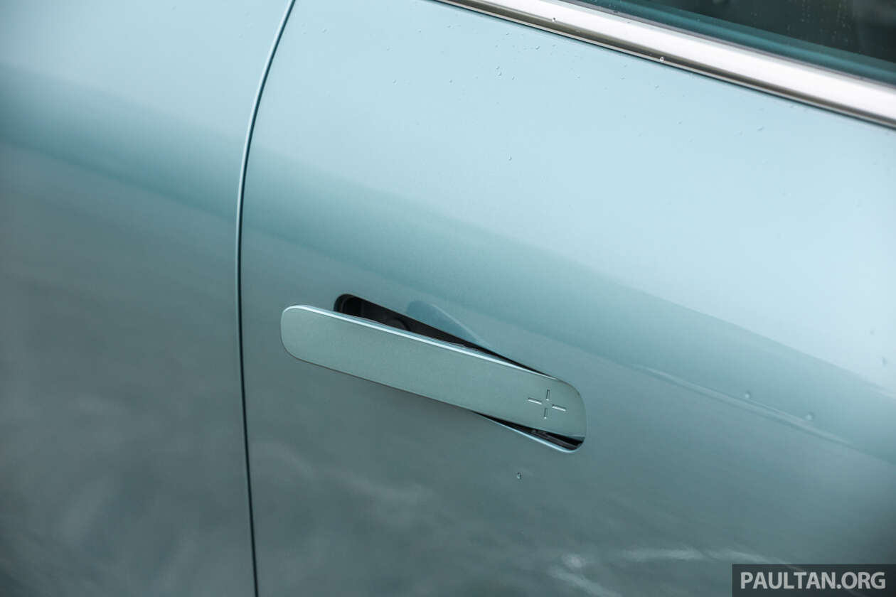 China tightens door handle laws: pop-outs not banned but need enough hand clearance, mechanical release