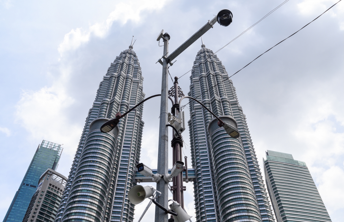 ITMax secures a three-year, RM42 milion contract to operate a smart traffic light system in Kuala Lumpur
