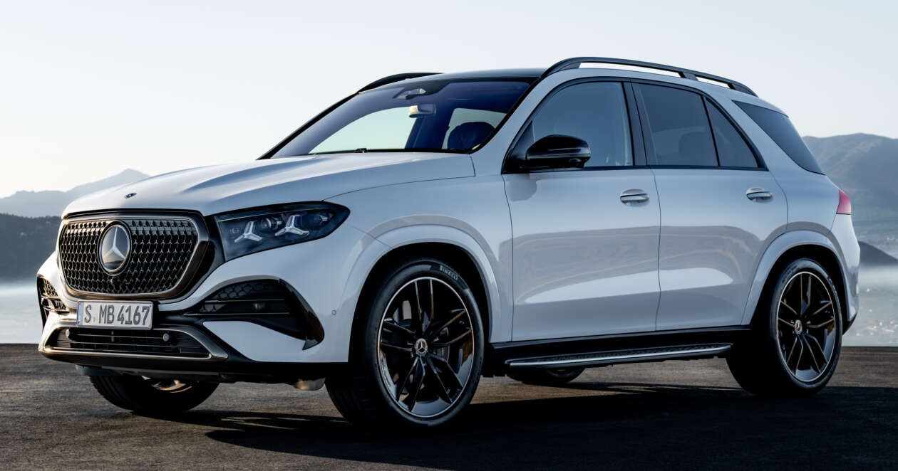 2027 electric Mercedes C-Class targets ~400 miles and a full-screen ...