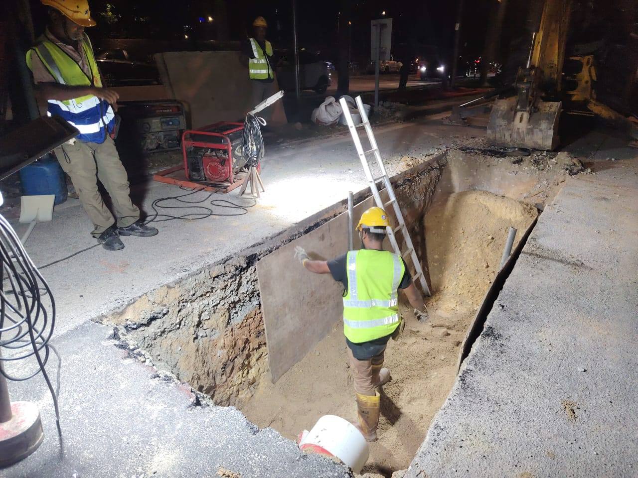 DBKL issues 11 fines to six utility contractors for various roadwork safety and environmental violations