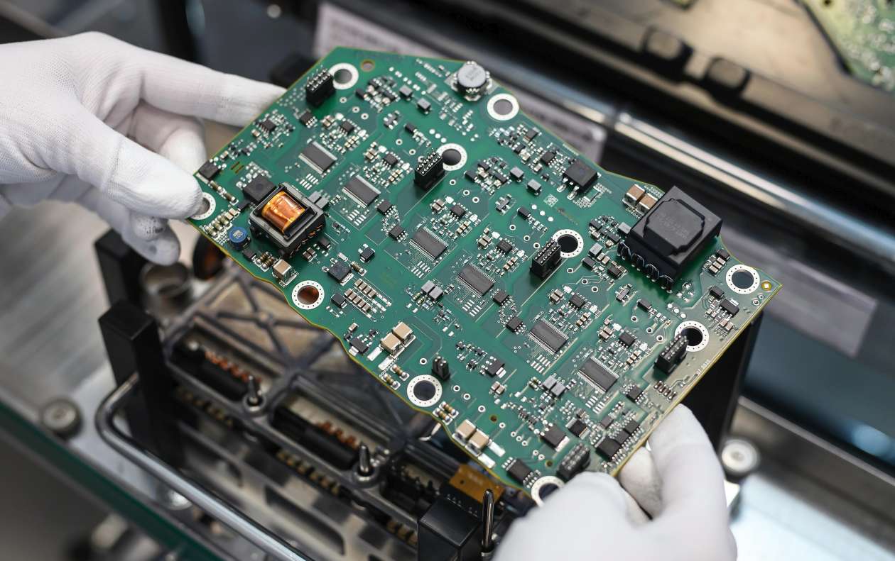 Trump reimposes 25% tariffs on Malaysian-made goods to the US, although semiconductors exempted
