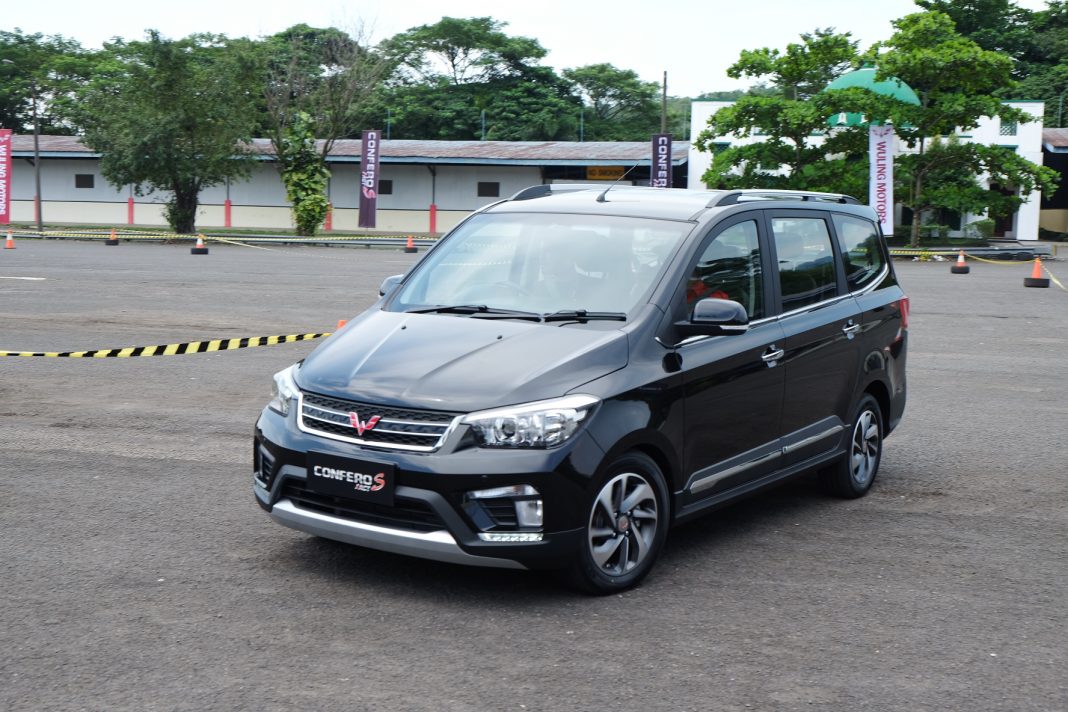Wuling Confero : Pilihan Setia Pengusaha dan Keluarga, Bukti Kualitas dan Kenyamanan Sejak 2017!