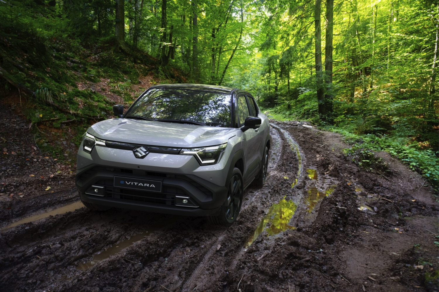 Suzuki eVitara , Suzuki , Suzuki Fronx, Suzuki Siapkan Mobil Baru Setelah Fronx, Termasuk eVitara Listrik dan Model Khusus GIIAS 2025