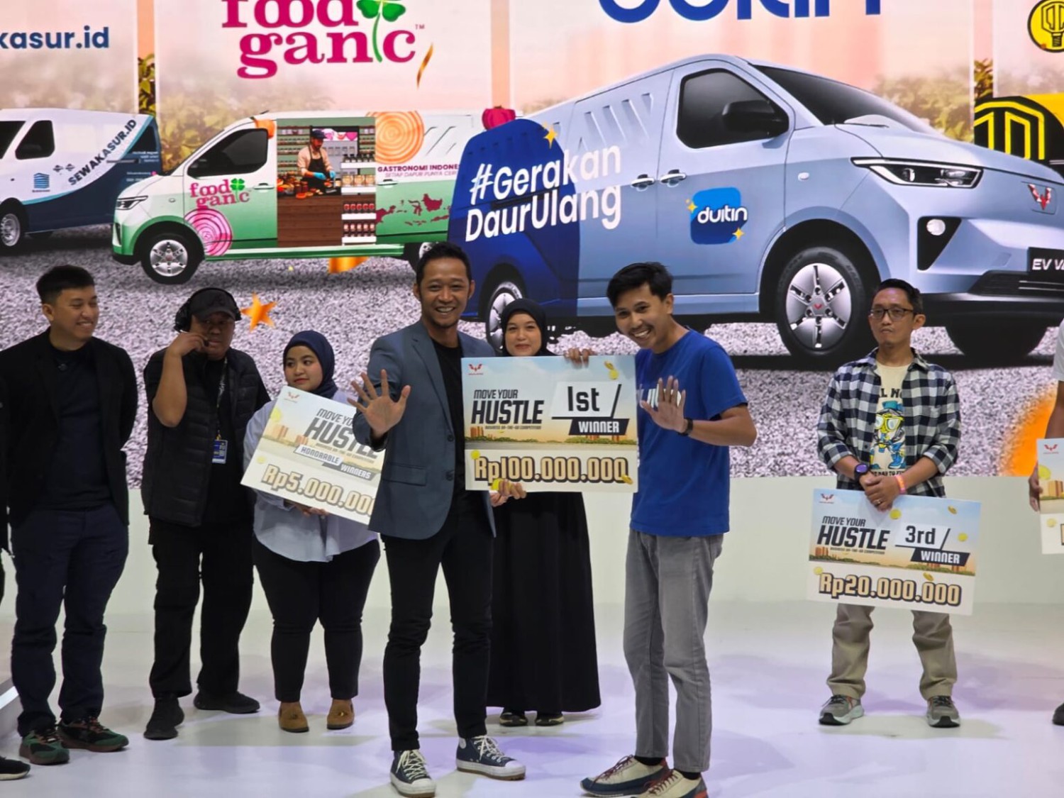 Wuling Umumkan Pemenang Kompetisi “Move Your Hustle” Bersama Mitra EV di GIIAS 2025