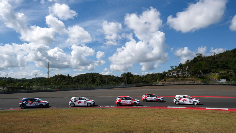 Duo Pembalap TGRI Dominasi Podium di Kejurnas ITCR 1200 Mandalika