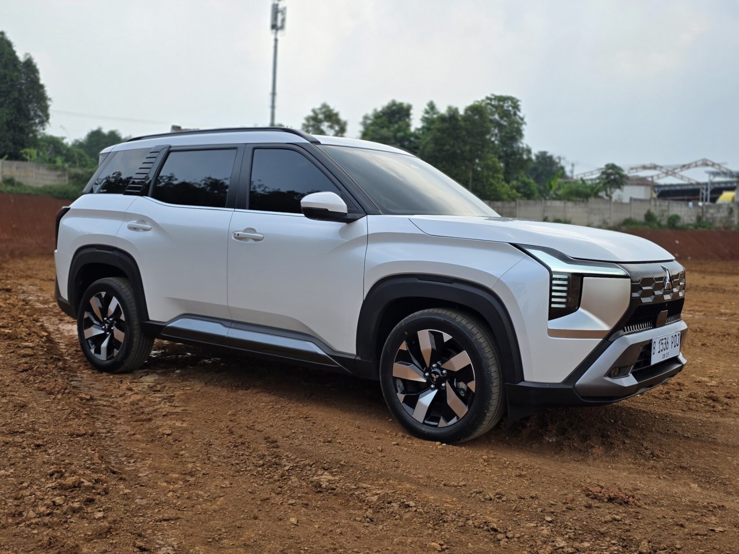Review Singkat Mitsubishi Destinator, Pilihan Menarik SUV 7 Penumpang 