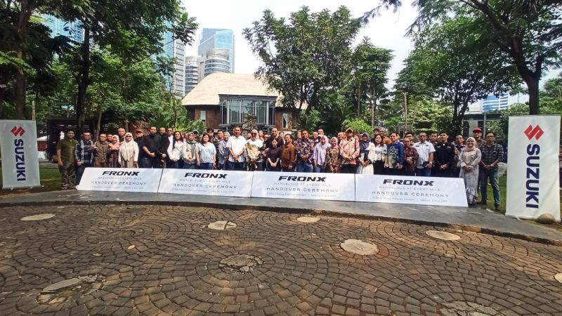 55 Unit Suzuki Fronx Resmi Dikirim ke Konsumen