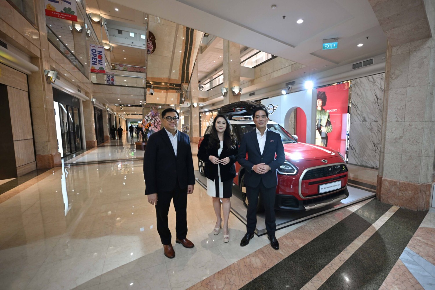 BMW Gelar Pameran di Plaza Senayan Guna Pertahankan Pasar Premium