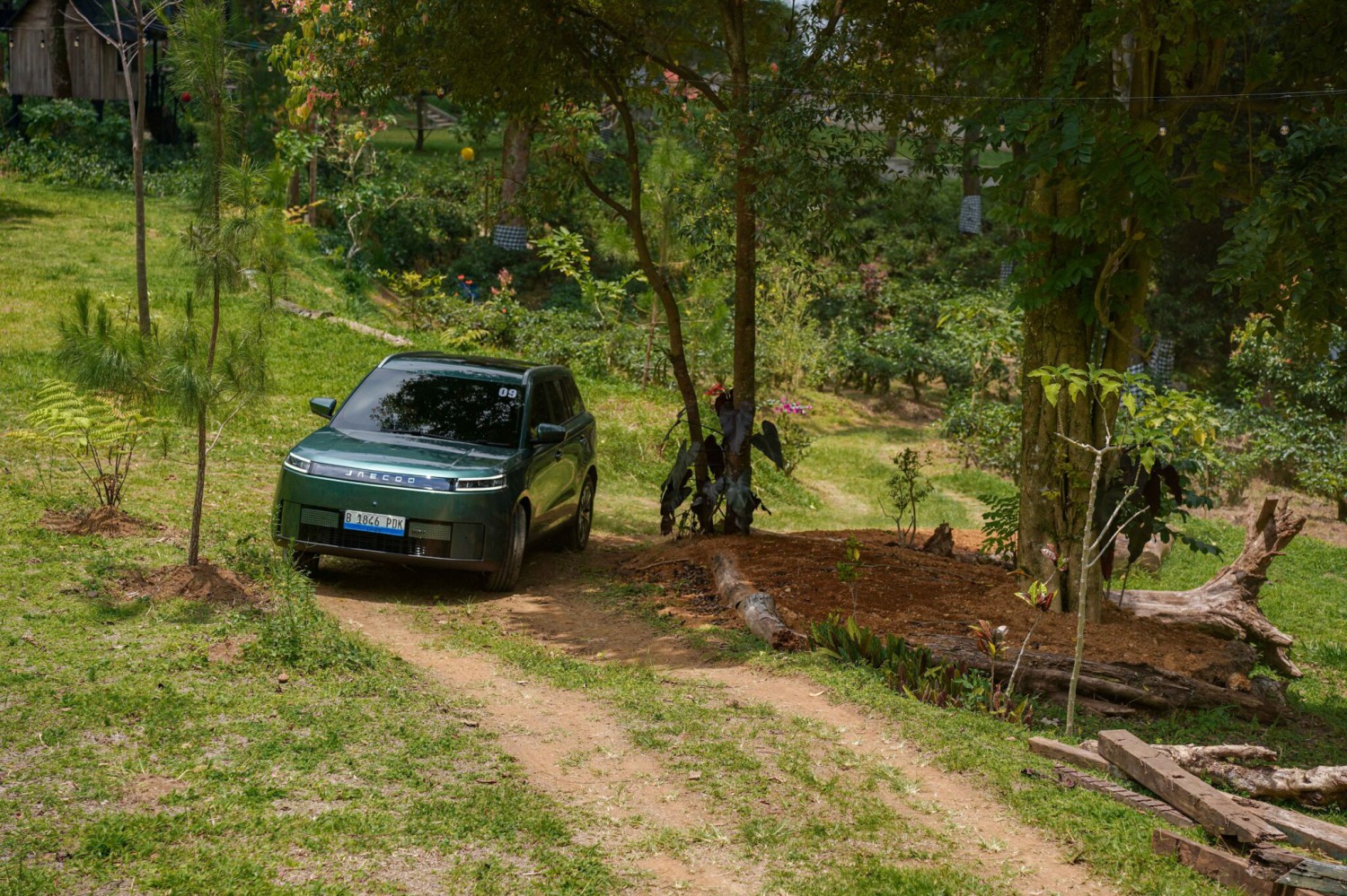 Performa Jaecoo J5 EV Aman Terabas Jalur Offroad Ringan