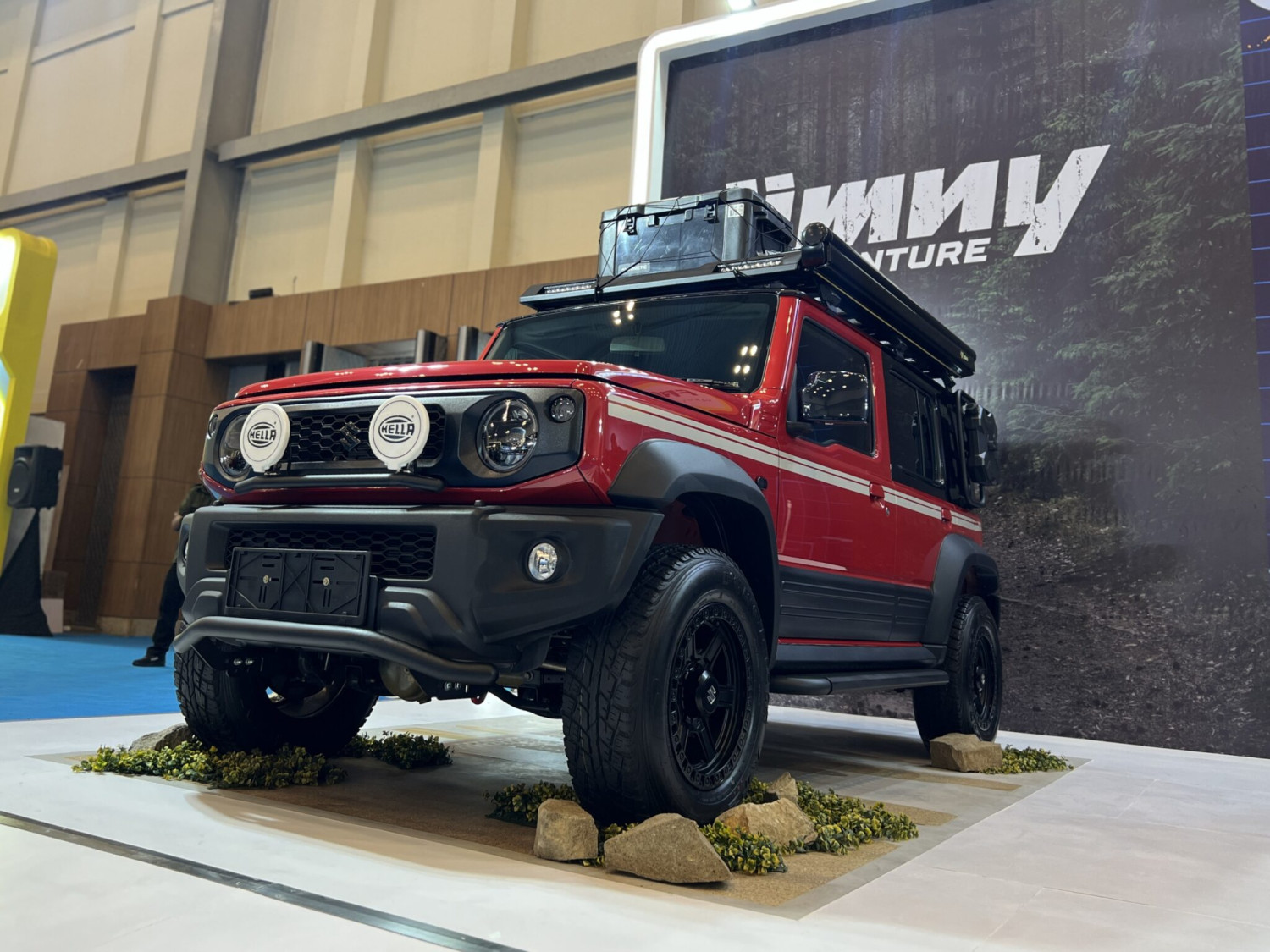 Suzuki Bawa Modifikasi Keren Fronx, Jimny, dan Carry di IMX 2025