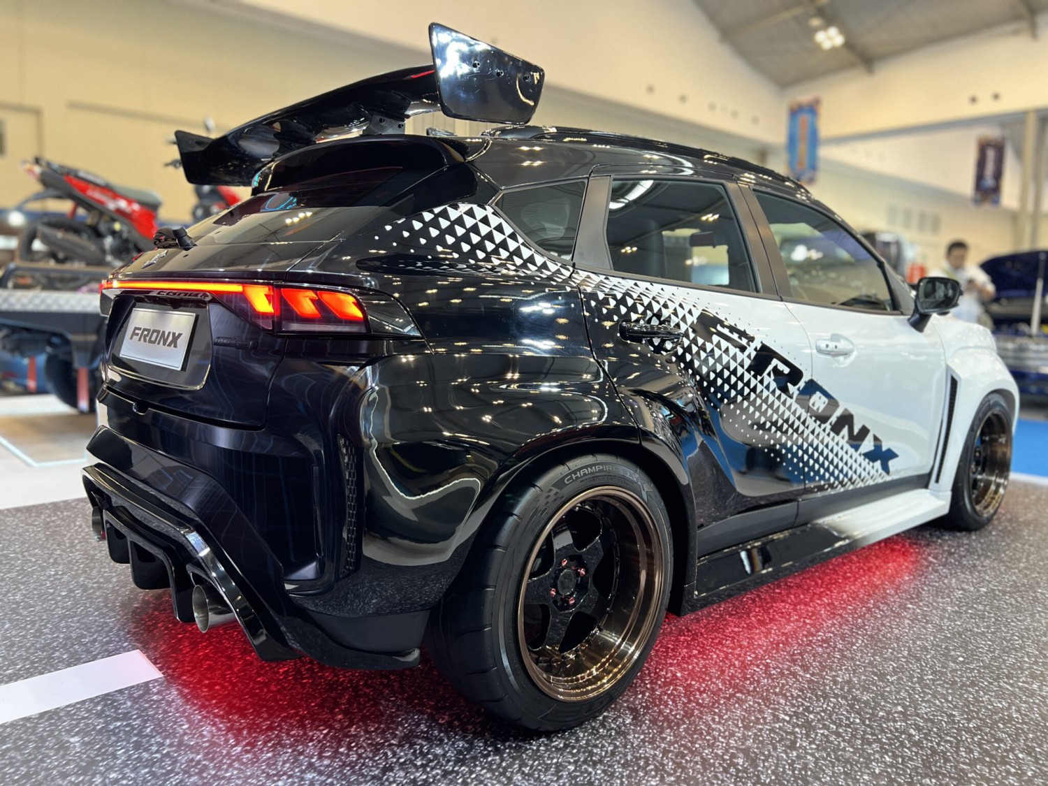 Suzuki Bawa Modifikasi Keren Fronx, Jimny, dan Carry di IMX 2025